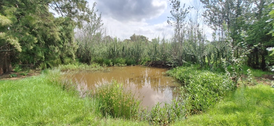 6 Bedroom Property for Sale in Rustenburg Rural North West